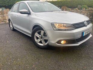 2012 - Volkswagen Jetta Manual