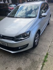 2012 - Volkswagen Polo Manual