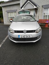 2012 - Volkswagen Polo Manual