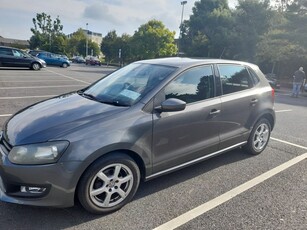 2012 - Volkswagen Polo Manual