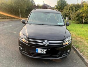 2012 - Volkswagen Tiguan Manual