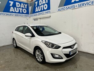 2013 - Hyundai i30 Manual