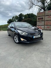 2013 - Hyundai i40 Manual