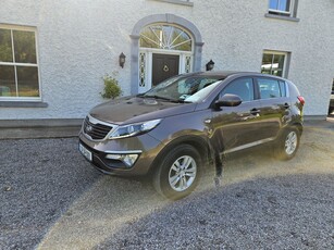 2013 - Kia Sportage Manual