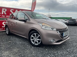 2013 - Peugeot 208 Manual