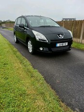 2013 - Peugeot 5008 Manual