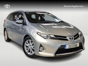 2013 - Toyota Auris Manual