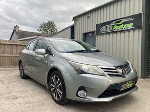 2013 - Toyota Avensis Manual