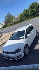 2013 - Volkswagen Golf Manual