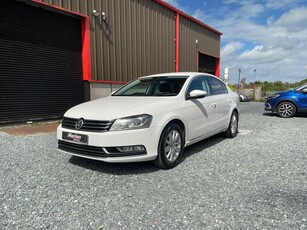 2013 - Volkswagen Passat Automatic