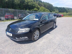 2013 - Volkswagen Passat Manual