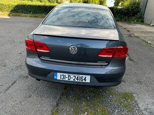 2013 - Volkswagen Passat Manual