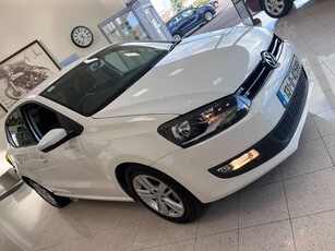 2013 - Volkswagen Polo Automatic