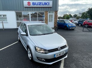 2013 - Volkswagen Polo Manual