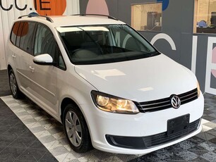 2013 - Volkswagen Touran Automatic