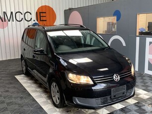 2013 - Volkswagen Touran Automatic