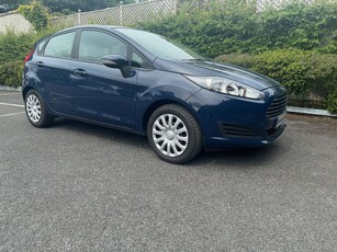 2014 - Ford Fiesta Manual