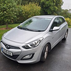 2014 - Hyundai i30 Manual