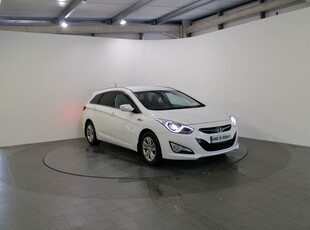 2014 - Hyundai i40 Manual