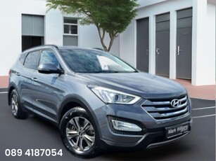 2014 - Hyundai Santa Fe Manual