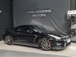 2014 - Nissan GT-R