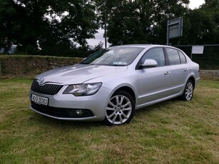 2014 - Skoda Superb Manual