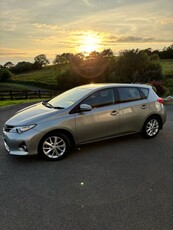 2014 - Toyota Auris Manual