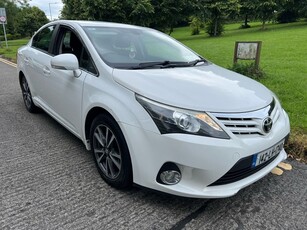 2014 - Toyota Avensis Manual