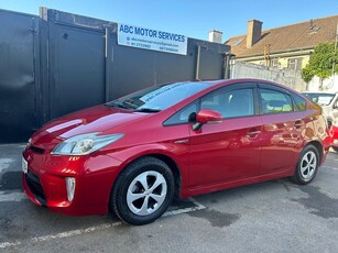 2014 - Toyota Prius Automatic