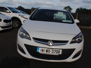 2014 - Vauxhall Astra Manual