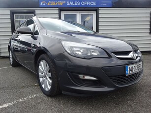 2014 - Vauxhall Astra Manual