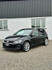 2014 - Volkswagen Golf Manual