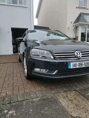 2014 - Volkswagen Passat Manual