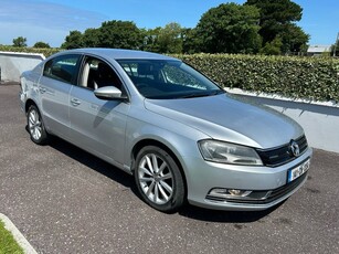 2014 - Volkswagen Passat Manual