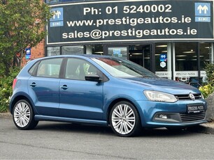 2014 - Volkswagen Polo Automatic