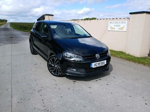 2014 - Volkswagen Polo Automatic