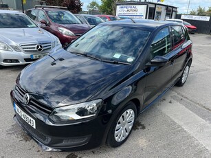 2014 - Volkswagen Polo Automatic