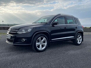 2014 - Volkswagen Tiguan Manual