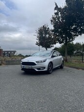 2015 - Ford Focus Manual