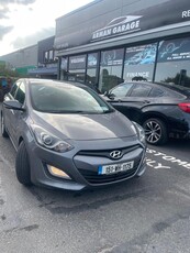 2015 - Hyundai i30 Manual