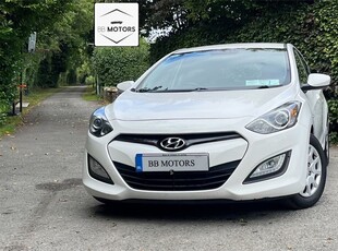 2015 - Hyundai i30 Manual