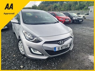 2015 - Hyundai i30 Manual