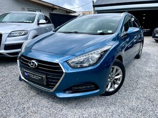 2015 - Hyundai i40 Manual