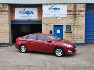 2015 - Hyundai i40 Manual