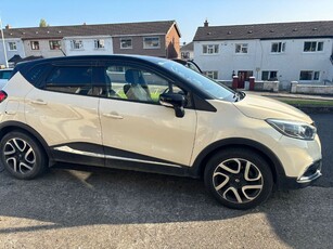 2015 - Renault Captur Manual