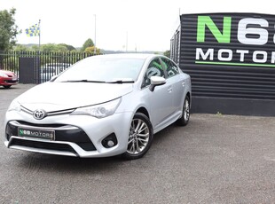 2015 - Toyota Avensis Manual