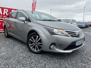 2015 - Toyota Avensis Manual