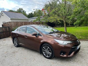 2015 - Toyota Avensis Manual