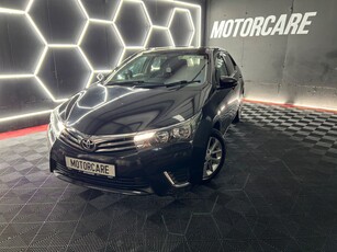 2015 - Toyota Corolla Manual