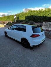 2015 - Volkswagen Golf Manual